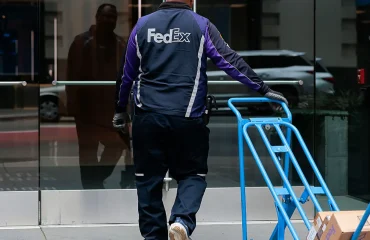 CMA CGM to buy FedEx’s contract logistics unit for $1.4B